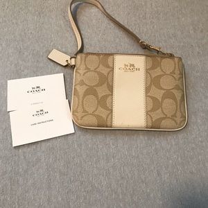 NWT Coach tan/white wristlet